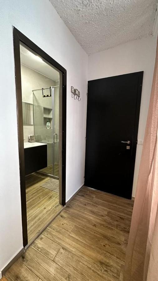 Host Elios Tirana Apartment Bagian luar foto