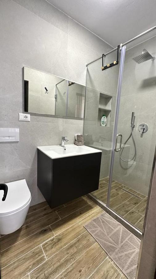 Host Elios Tirana Apartment Bagian luar foto