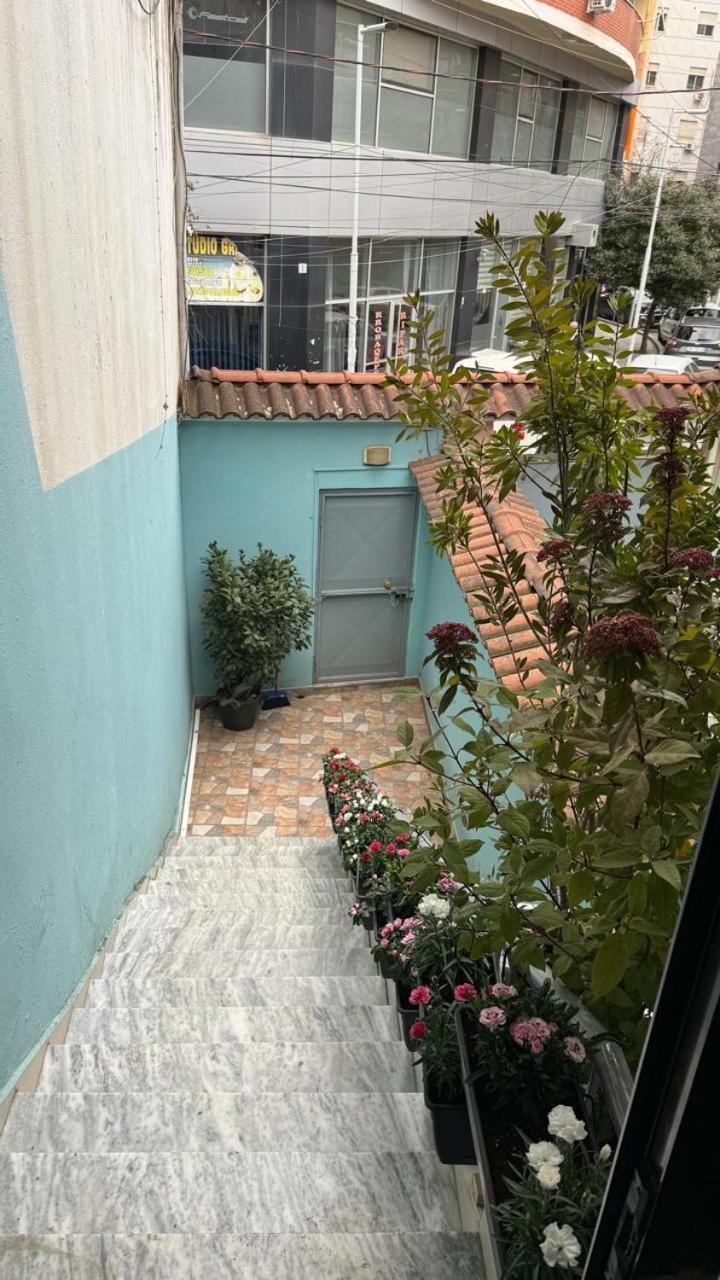 Host Elios Tirana Apartment Bagian luar foto